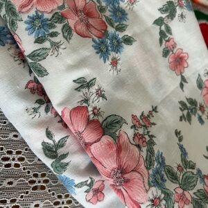 2 vintage cannon standard size Monticello pillowcases